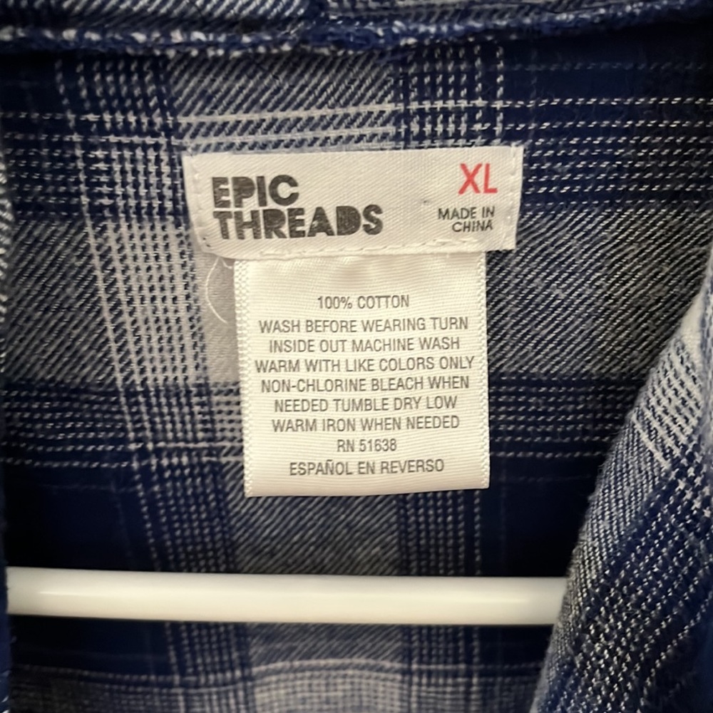 Epic Threads - Picture 2 of 2